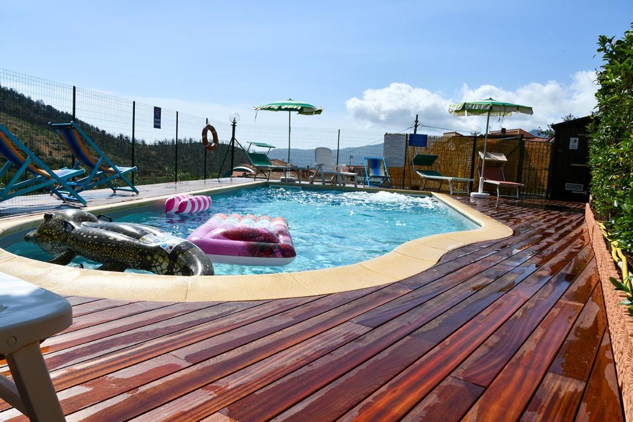 Cisano sul NevaGli Angeli Agriturismo别墅 外观 照片